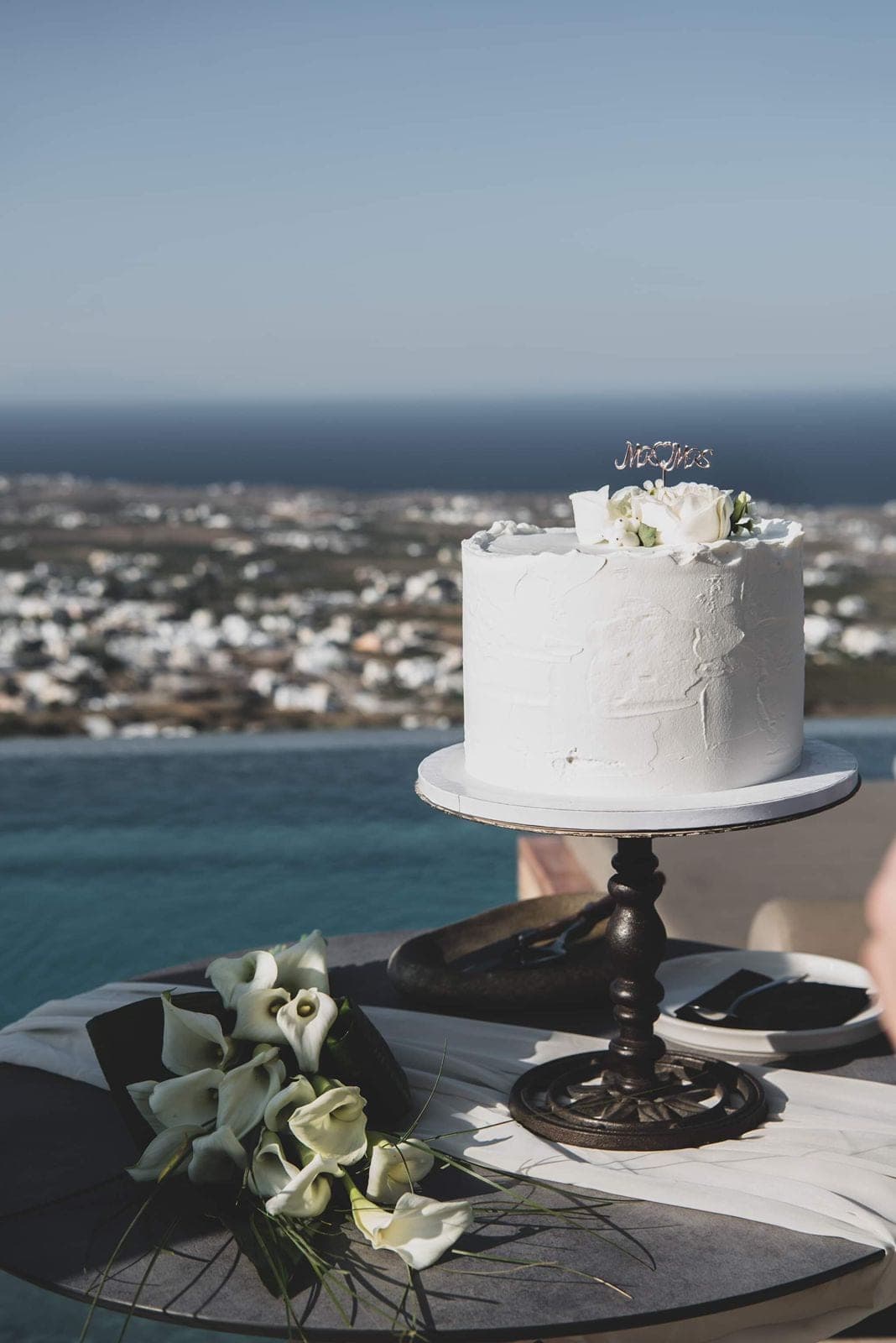 Wedding cake with a sea view
